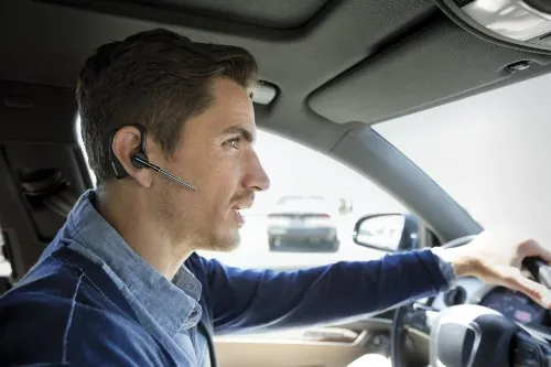 Plantronics Voyager Legend Review: Mono Bluetooth Headset image 2