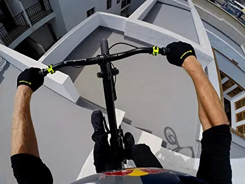 GoPro Head Strap with QuickClip Review: GoPro Mount Ranked image 2
