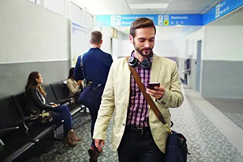 Voyager Focus UC Review: Business Bluetooth Headset image 3