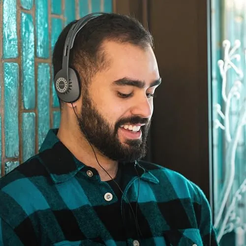 Koss KPH30iK Review: Budget Wired On-Ear Headphones image 6