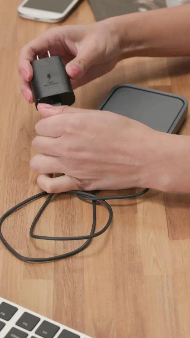 Samsung 15W Wireless Charger Review: Qi Pad Ranked image 7