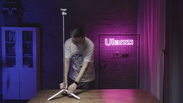 ULANZI MT-44 Review: Travel Phone Tripod Ranked image 7