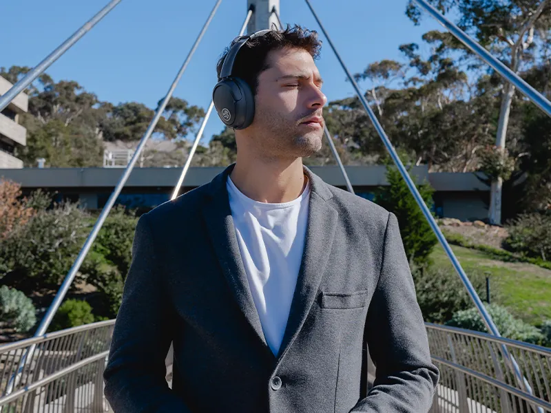 JLab JBuds Lux ANC Review: Budget ANC Headphones Ranked image 9